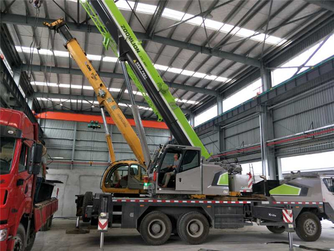 祁县高空车出租需要注意哪些安全事项？